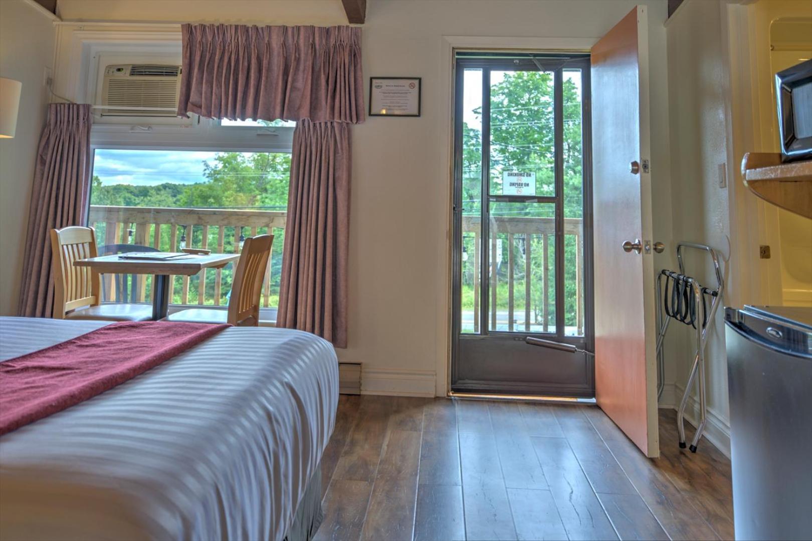 Lakeview Motel Haliburton Luaran gambar
