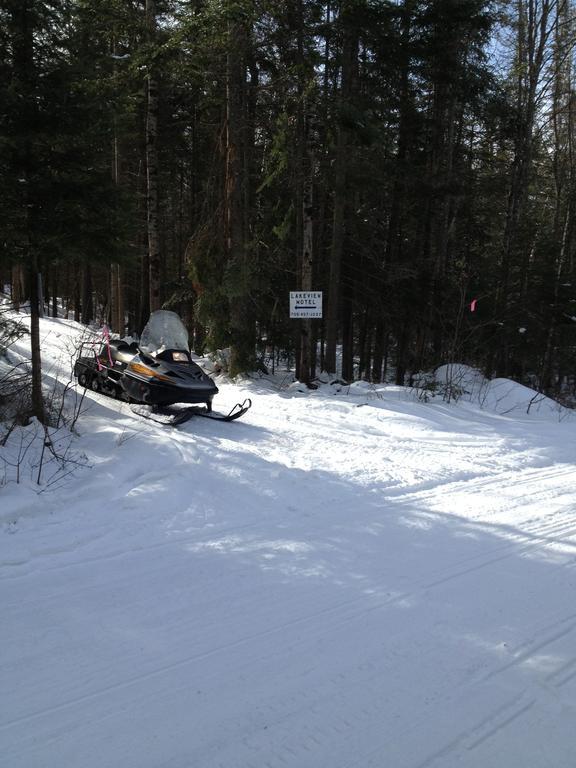 Lakeview Motel Haliburton Luaran gambar