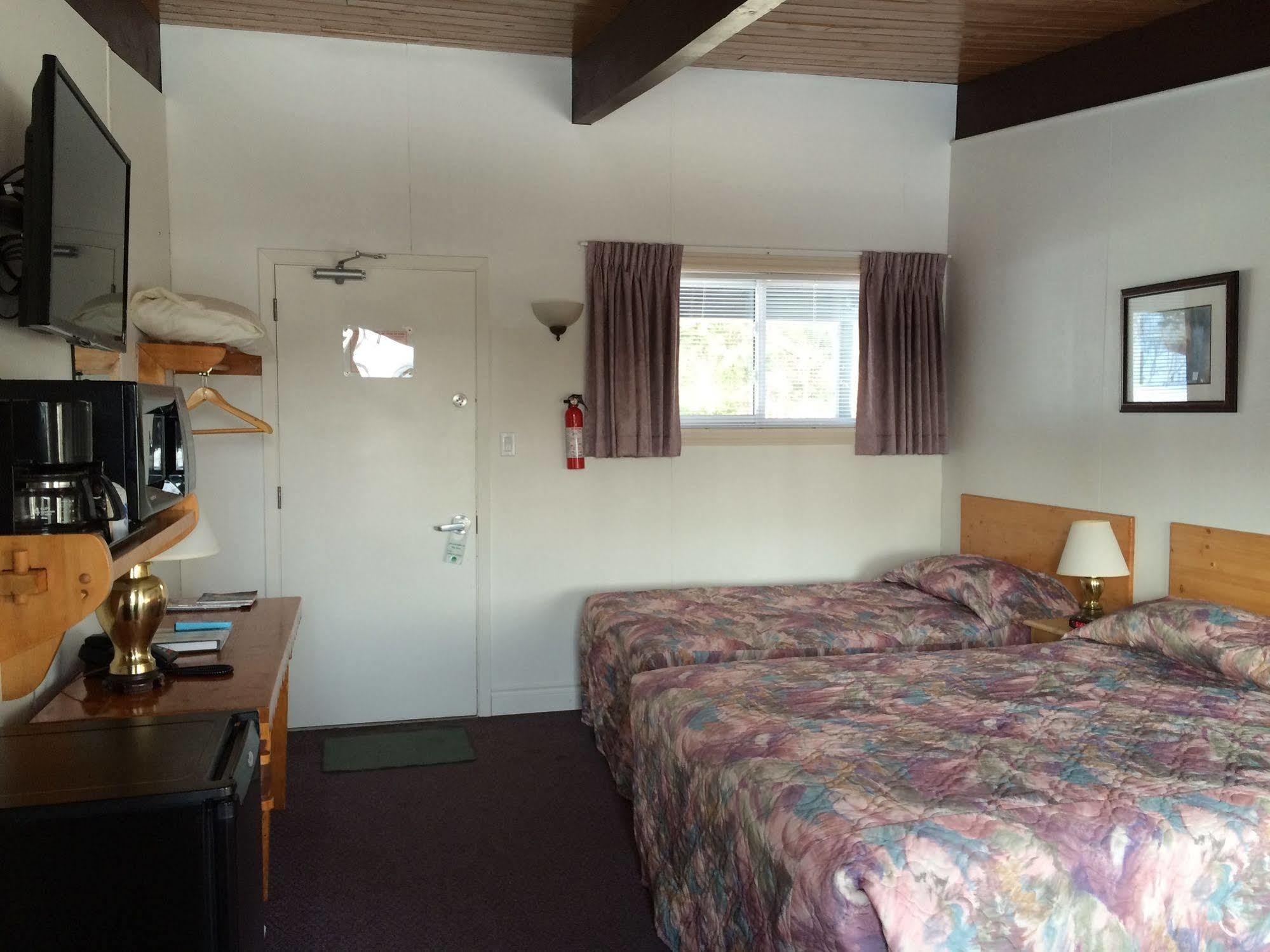 Lakeview Motel Haliburton Luaran gambar